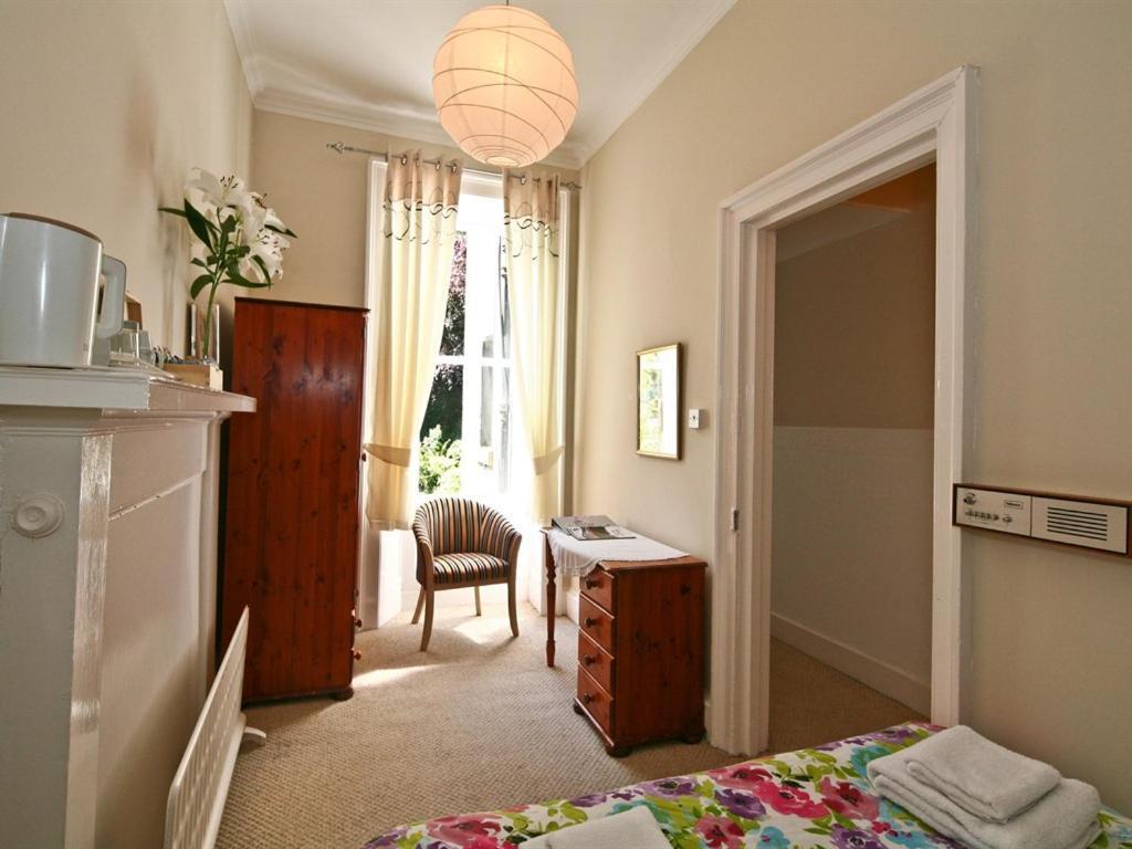 Halcyon House Hotel EDI Kamer foto